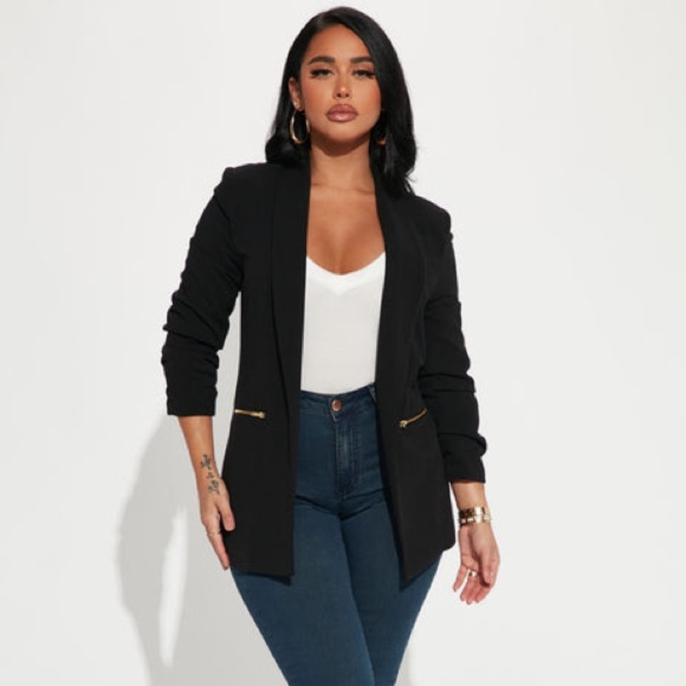 ~Black Open-Front Blazer w/Gold Zipper Detailing~